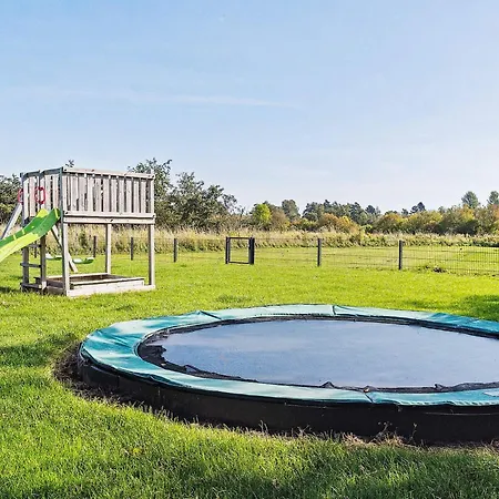 בית נופש 14 Person Holiday Home In Idestrup *